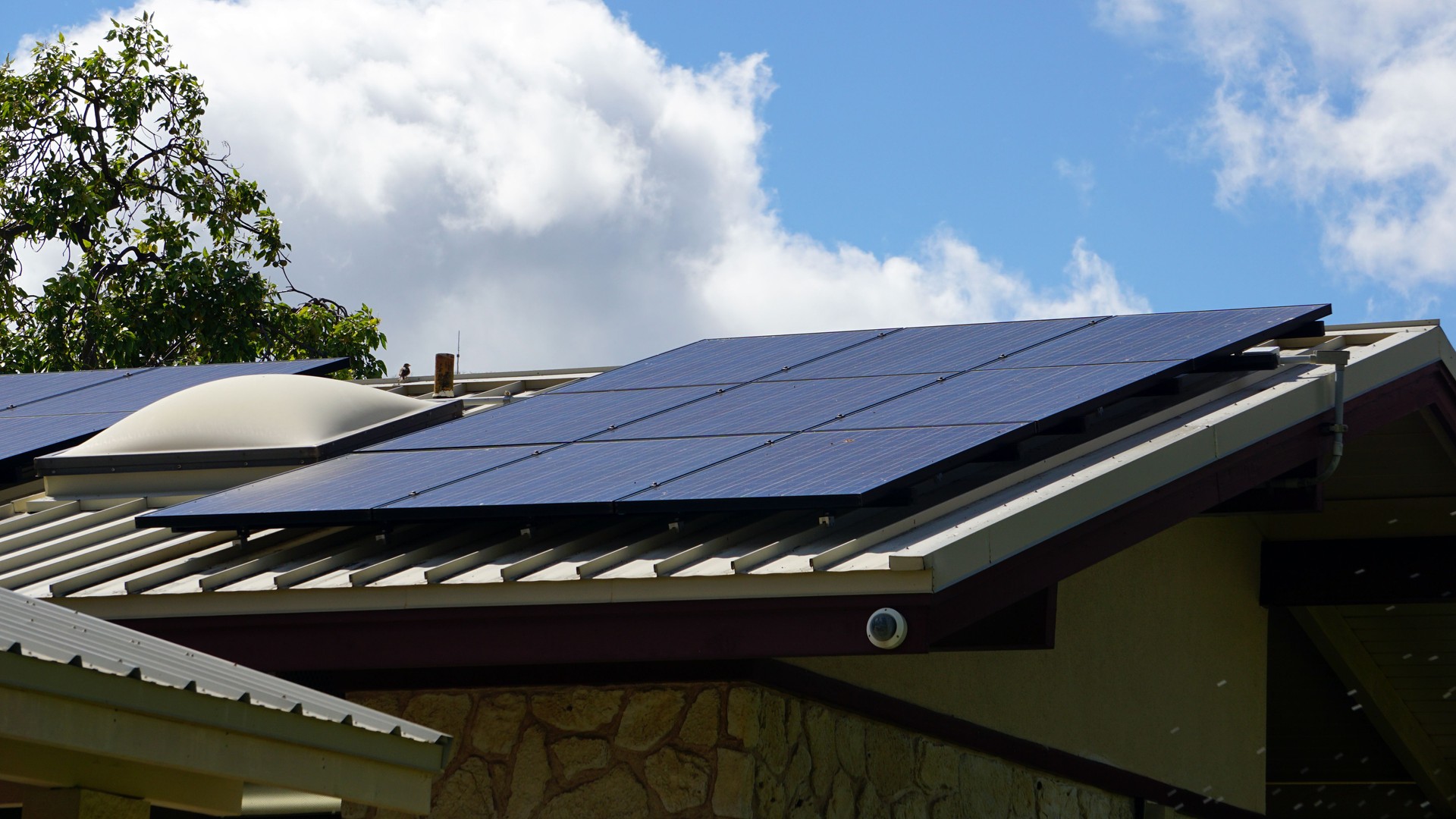 Rooftop Solar Panels in Hawaii